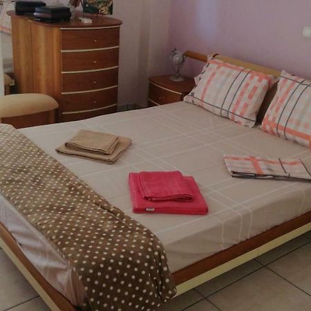 Apartment Giorgos Каламата Экстерьер фото