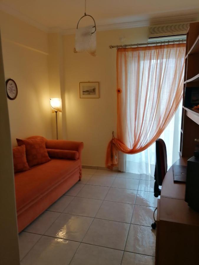 Apartment Giorgos Каламата Экстерьер фото