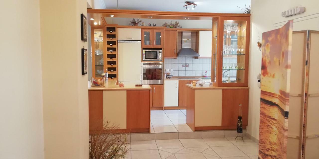 Apartment Giorgos Каламата Экстерьер фото