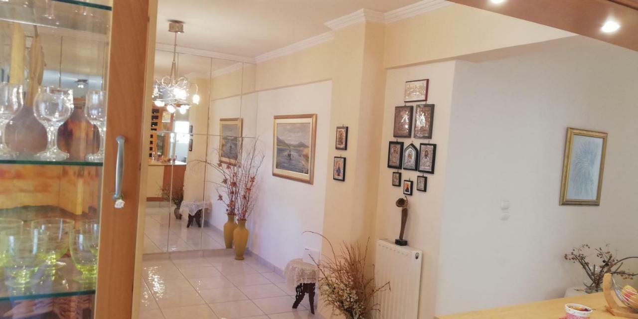Apartment Giorgos Каламата Экстерьер фото